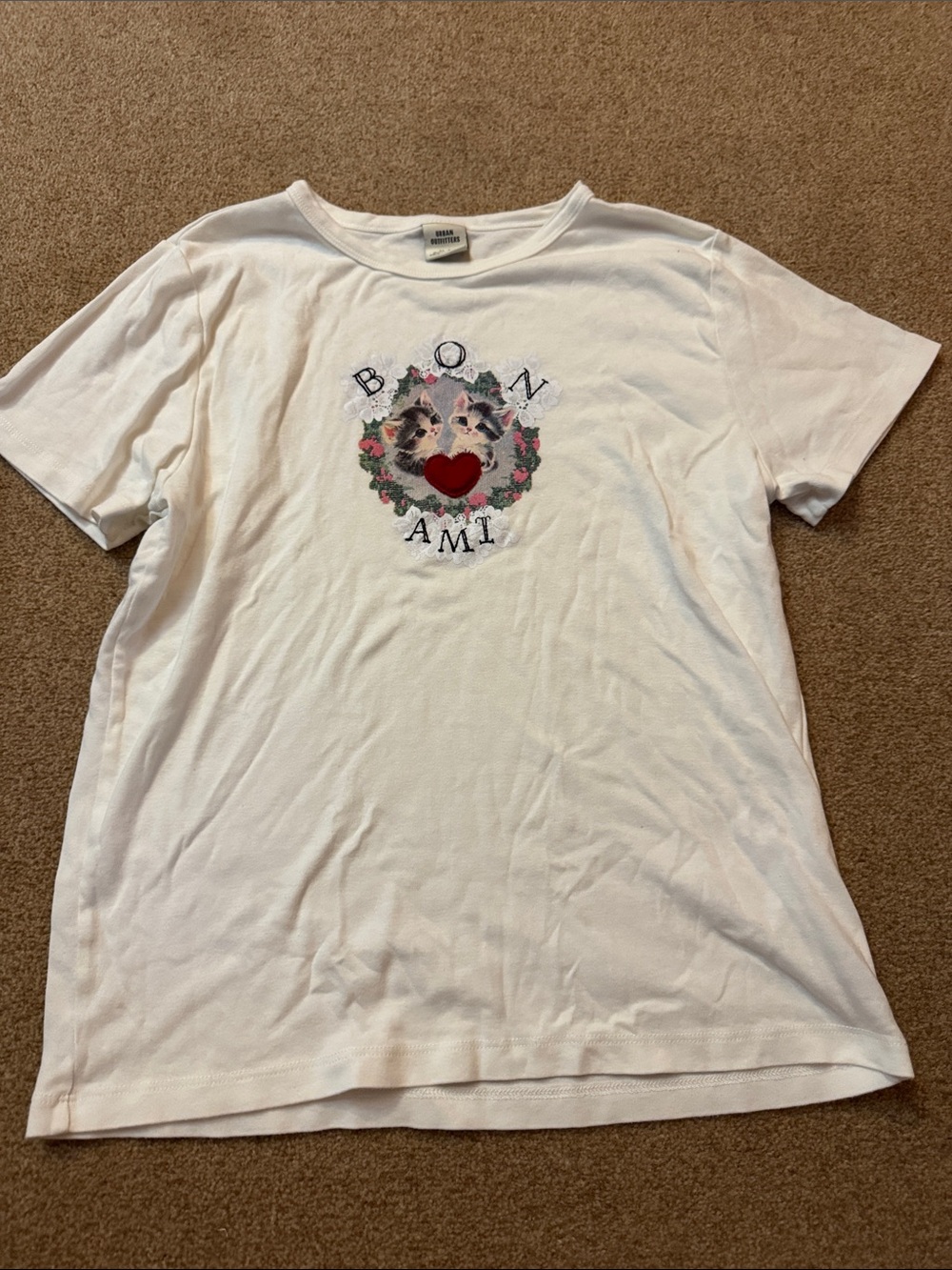 Urban Outfitters White Graphic Tee Kitten detail Bon Ami Size XL